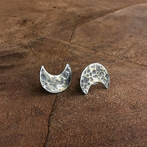 ARA 2.0 Silver Crescent Moon Stud Earrings